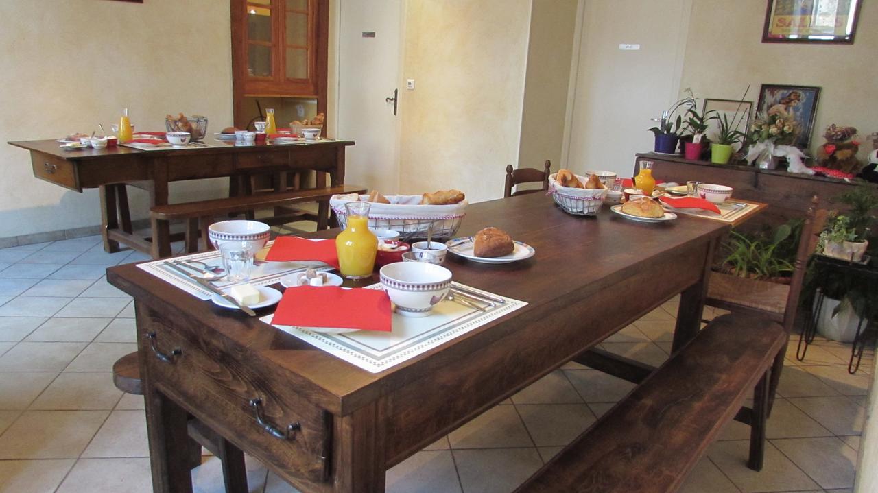 Auberge Les Volcans Murat  Buitenkant foto
